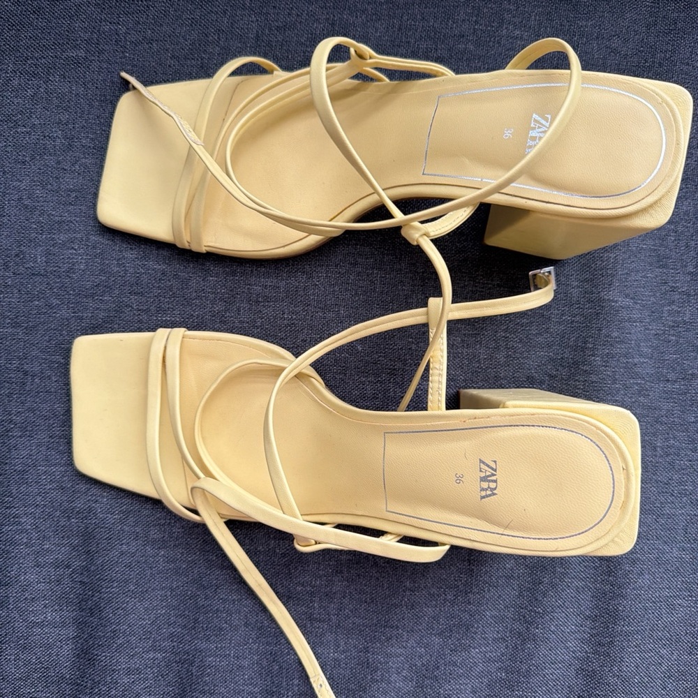 Zara Pale Yellow Strappy Square-Toe Block Heel Sandals